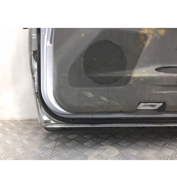 Дверь передняя правая бу для Mitsubishi Pajero  3.2 DiD,  2006 г. бу контрактные купить в Спб