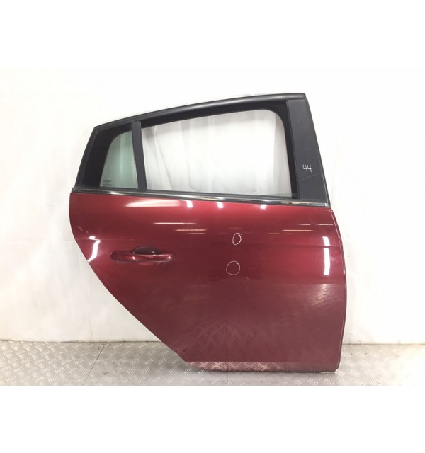 Дверь задняя правая бу для Fiat Bravo  1.9 JTD,  2007 г. бу контрактные купить в Спб