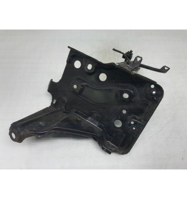 Полка аккумулятора бу для Toyota Yaris XP9 1.0 i,  2007 г. бу контрактные купить в Спб