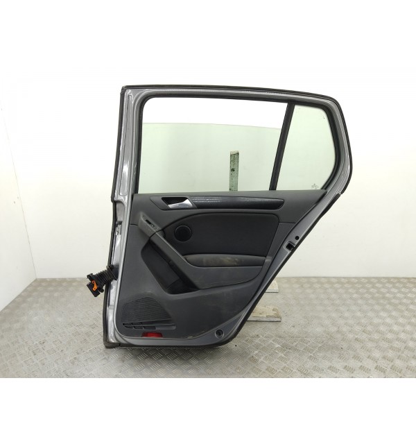 Дверь задняя правая бу для Volkswagen Golf 6 1.6 TDi,  2009 г. бу контрактные купить в Спб