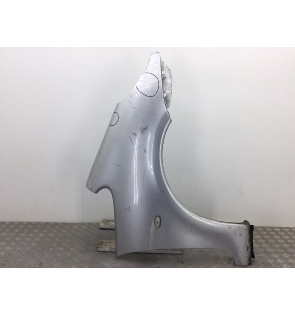 Крыло переднее правое бу для Citroen Xsara Picasso  2.0 HDi,  2005 г. бу контрактные купить в Спб