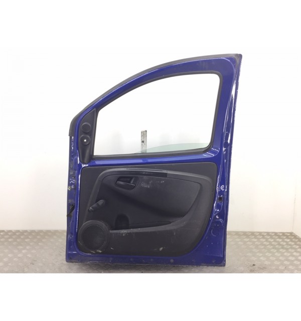 Дверь передняя правая бу для Peugeot Bipper  1.3 HDi,  2013 г. бу контрактные купить в Спб