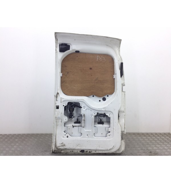 Дверь задняя распашная левая бу для Peugeot Bipper  1.3 HDi,  2012 г. бу контрактные купить в Спб