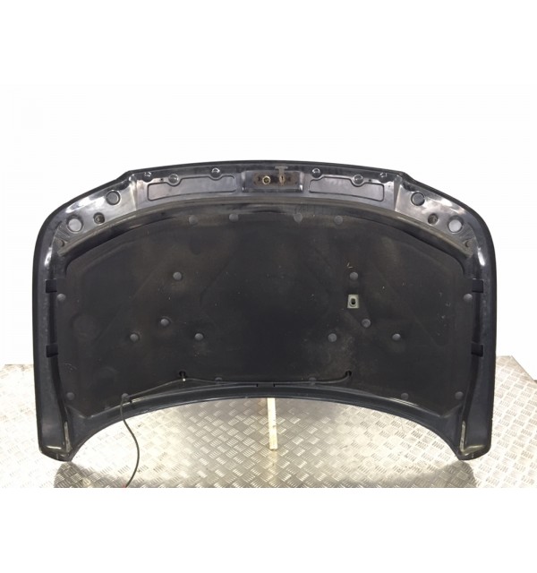 Капот бу для Land Rover Freelander  2.0,  2005 г. бу контрактные купить в Спб