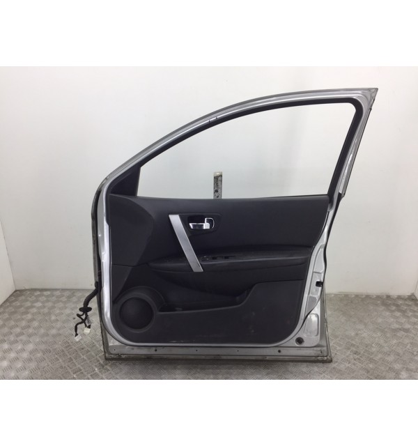 Дверь передняя правая бу для Nissan Qashqai  2.0 DCi,  2007 г. бу контрактные купить в Спб