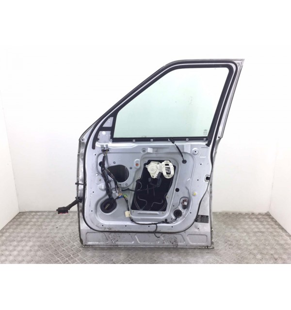Дверь передняя правая бу для Land Rover Range Rover Sport  4.2 i,  2006 г. бу контрактные купить в Спб