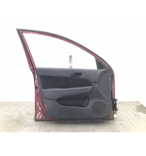 Дверь передняя левая бу для Hyundai i30  1.6 CRDi,  2011 г. бу контрактные купить в Спб