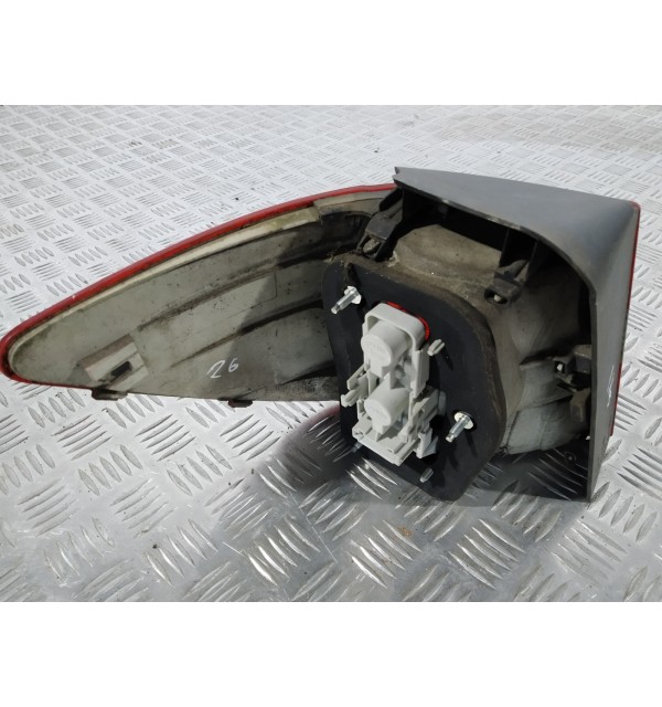Фонарь задний правый бу для Mercedes B W245 2.0 CDi,  2008 г. бу контрактные купить в Спб
