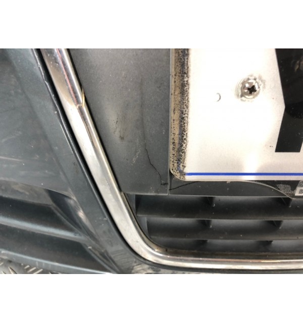 Бампер передний бу для Audi A4 B7 2.0 TDi,  2005 г. бу контрактные купить в Спб