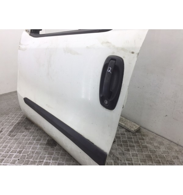 Дверь передняя левая бу для Fiat Doblo  1.3 JTD,  2011 г. бу контрактные купить в Спб