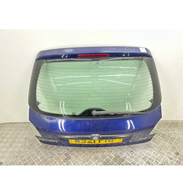 Крышка багажника бу для Peugeot 206  1.6 i,  2000 г. бу контрактные купить в Спб