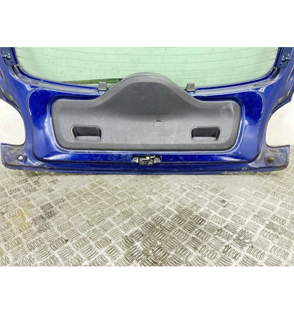 Крышка багажника бу для Peugeot 206  1.6 i,  2000 г. бу контрактные купить в Спб