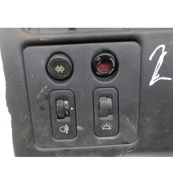 Блок предохранителей бу для Peugeot 306  1.9 D,  2001 г. бу контрактные купить в Спб
