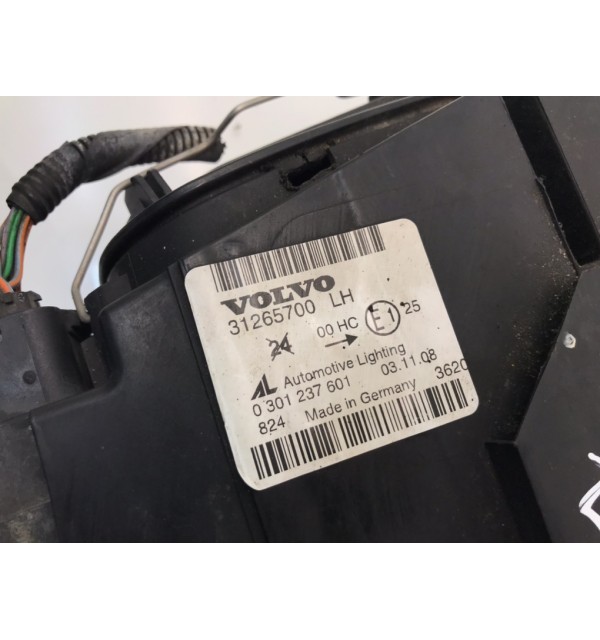 Фара левая бу для Volvo S40  2.0 TD,  2008 г. бу контрактные купить в Спб