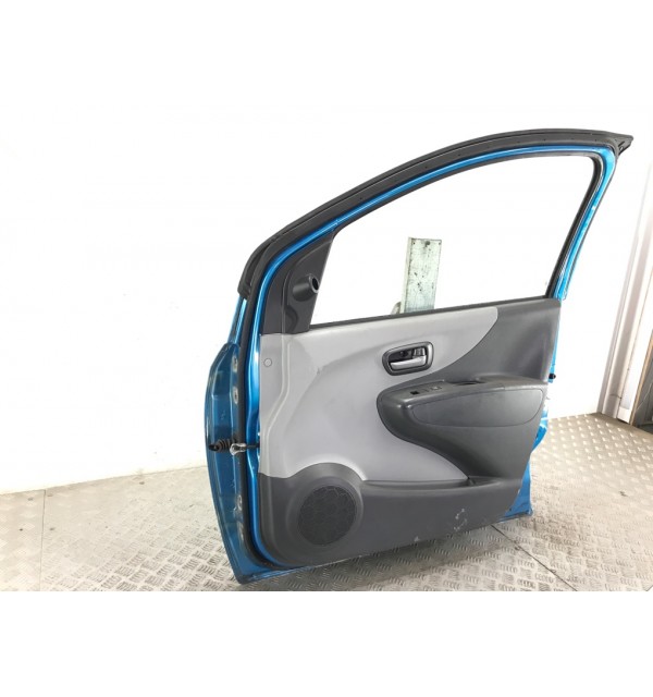 Дверь передняя правая бу для Suzuki Alto  1.0 i,  2011 г. бу контрактные купить в Спб