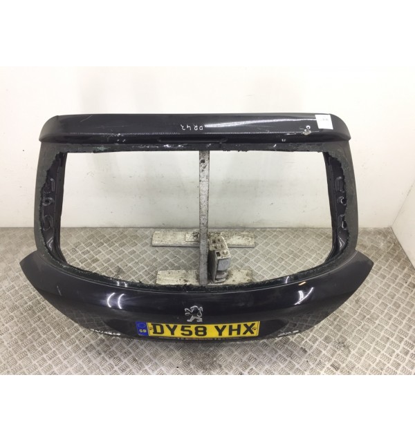 Крышка багажника бу для Peugeot 207  1.4 i,  2008 г. бу контрактные купить в Спб