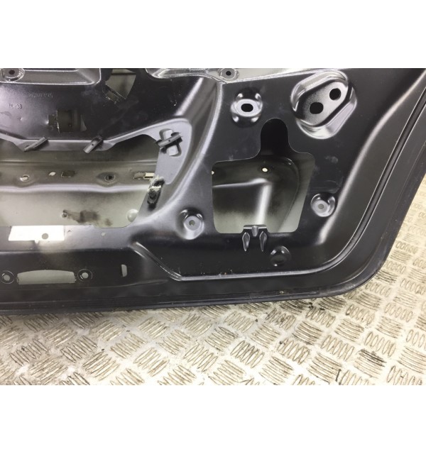 Крышка багажника бу для Peugeot 207  1.4 i,  2008 г. бу контрактные купить в Спб