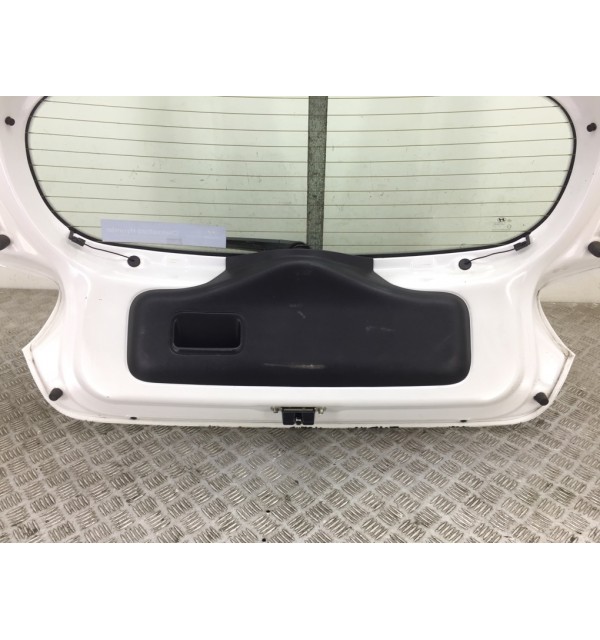 Крышка багажника бу для Hyundai i10  1.0 i,  2014 г. бу контрактные купить в Спб