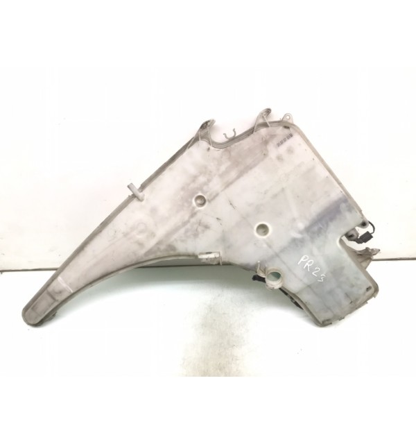 Бачок омывателя бу для BMW 3 E90/E91/E92/E93 2.0 TD,  2007 г. бу контрактные купить в Спб