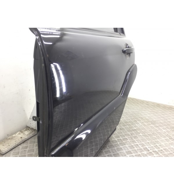 Дверь задняя левая бу для Kia Sportage  2.0 i,  2007 г. бу контрактные купить в Спб