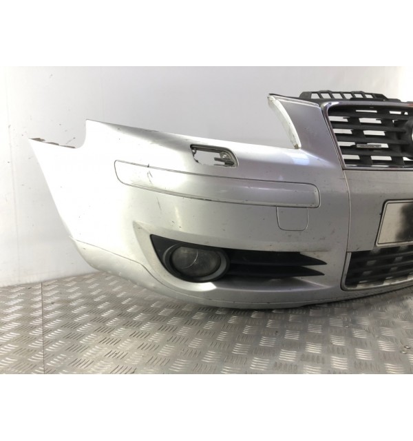 Бампер передний бу для Audi A3 8P 3.2 i,  2004 г. бу контрактные купить в Спб