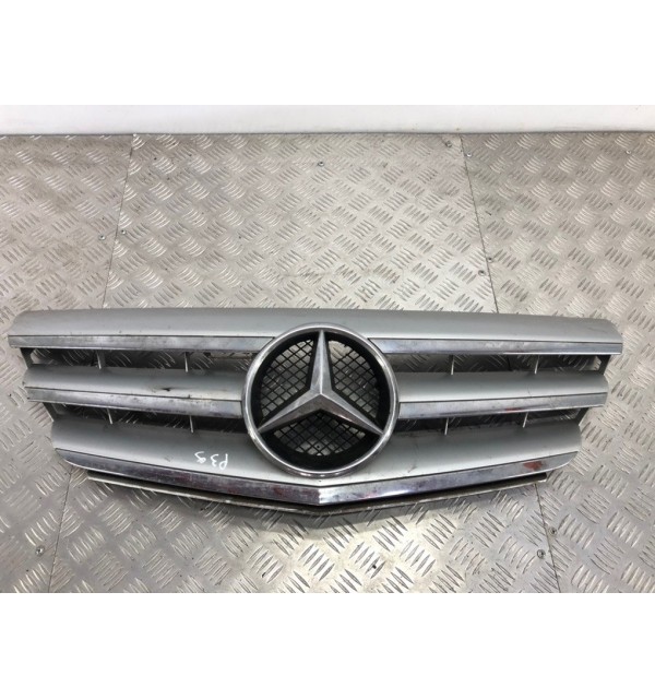 Решетка радиатора бу для Mercedes B W245 2.0 CDi,  2009 г.