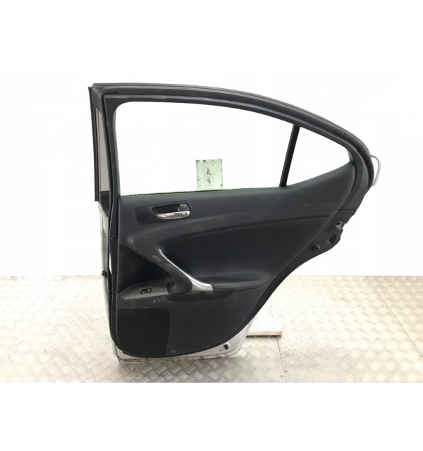Дверь задняя правая бу для Lexus IS  2.2 TD,  2008 г. бу контрактные купить в Спб