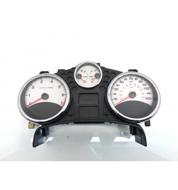 Щиток приборов (приборная панель) бу для Peugeot 207  1.4 i,  2009 г. бу контрактные купить в Спб