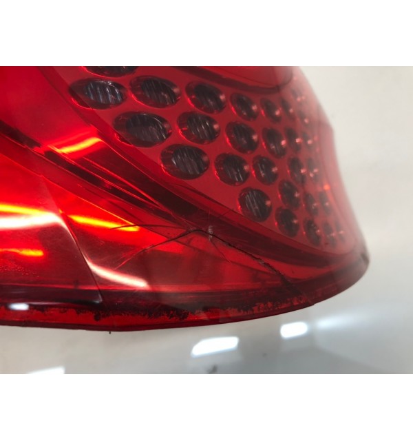 Фонарь задний левый бу для Peugeot 207  1.6 HDi,  2009 г. бу контрактные купить в Спб