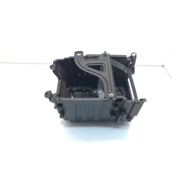 Полка аккумулятора бу для Ford Fiesta  1.0 Ti,  2018 г. бу контрактные купить в Спб