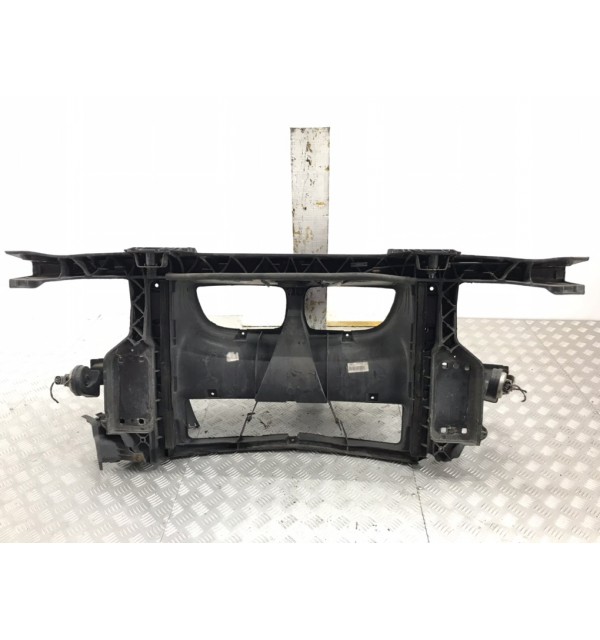 Панель передняя (телевизор) бу для BMW 1 E87/E81/E82/E88 2.0 TD,  2010 г. бу контрактные купить в Спб