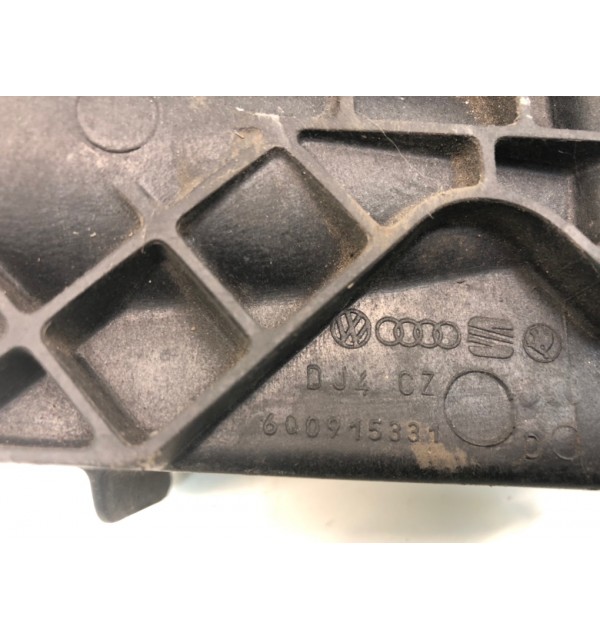 Полка аккумулятора бу для Skoda Fabia  1.2 i,  2008 г. бу контрактные купить в Спб