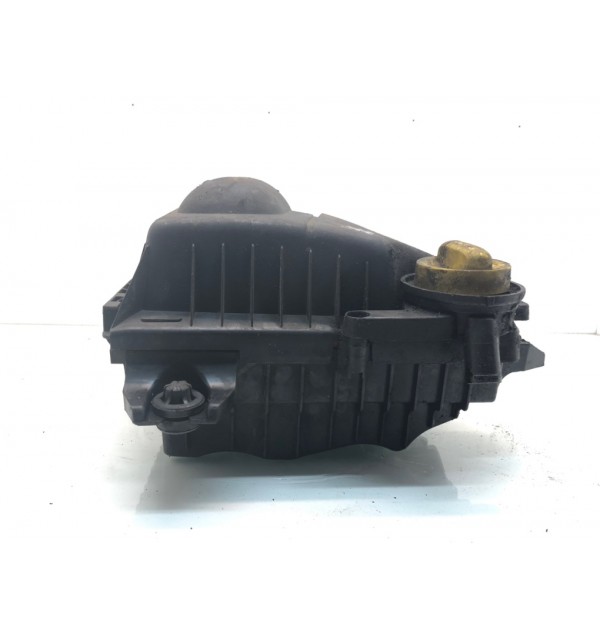 Корпус воздушного фильтра бу для Opel Vivaro  2.0 CDTi,  2008 г. бу контрактные купить в Спб