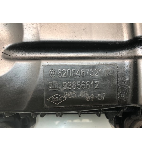 Корпус воздушного фильтра бу для Opel Vivaro  2.0 CDTi,  2008 г. бу контрактные купить в Спб