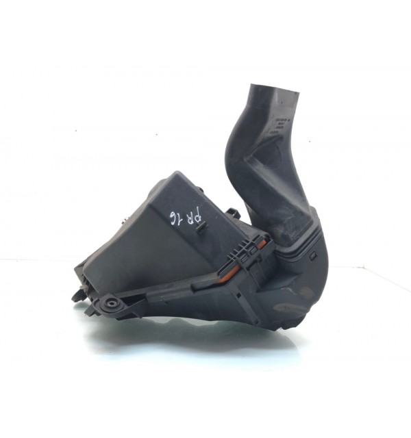 Корпус воздушного фильтра бу для BMW 1 E87/E81/E82/E88 2.0 TD,  2007 г. бу контрактные купить в Спб