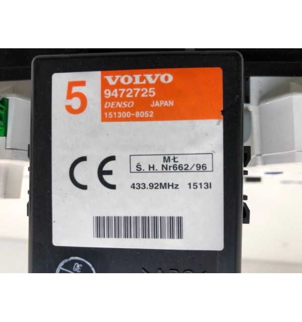 Щиток приборов (приборная панель) бу для Volvo C70  2.0 Ti,  2005 г. бу контрактные купить в Спб