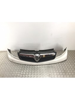 Решетка радиатора бу для Opel Vivaro  2.0 CDTi,  2008 г.