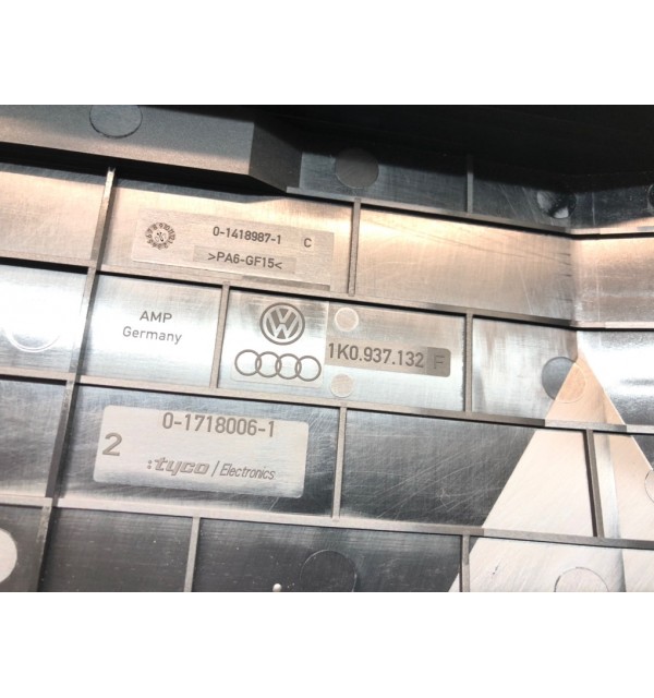 Блок предохранителей бу для Volkswagen Passat B6 2.0 TDi,  2007 г. бу контрактные купить в Спб
