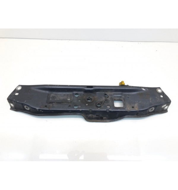 Планка под капот бу для Opel Zafira B 1.9 CDTi,  2006 г. бу контрактные купить в Спб