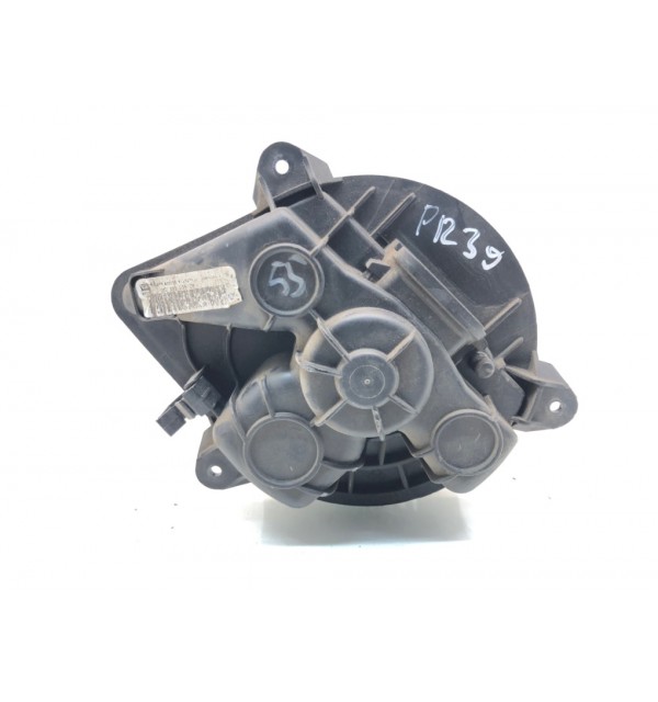 Моторчик печки бу для Nissan Primastar  2.0 DCi,  2007 г. бу контрактные купить в Спб