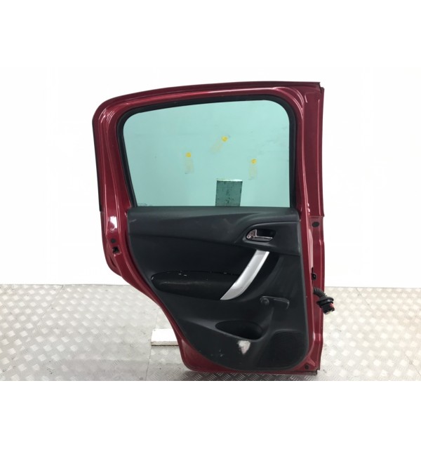 Дверь задняя левая бу для Citroen C3  1.4 HDi,  2010 г. бу контрактные купить в Спб