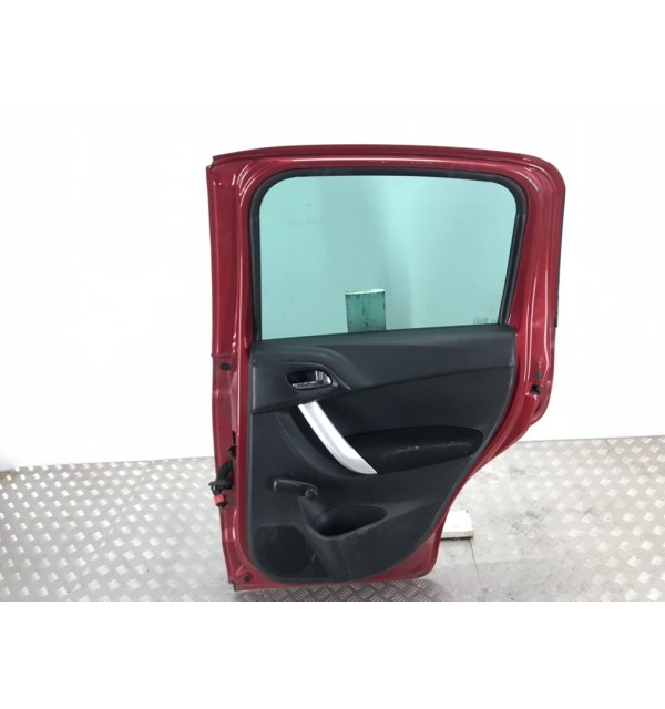 Дверь задняя правая бу для Citroen C3  1.4 HDi,  2010 г. бу контрактные купить в Спб