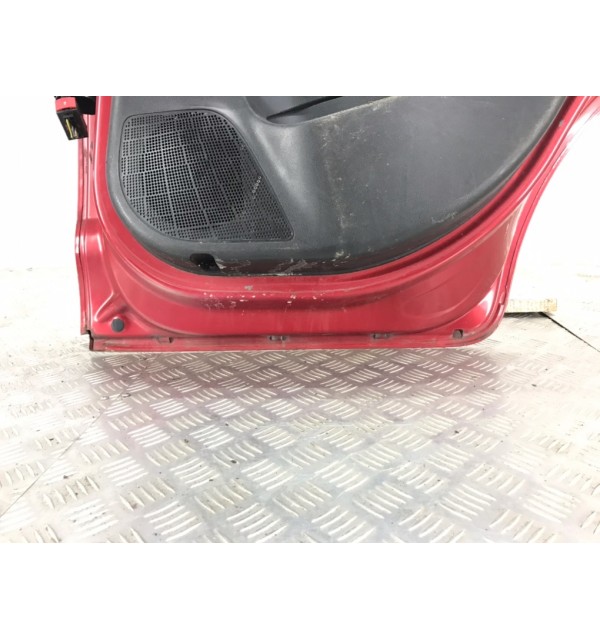 Дверь задняя правая бу для Citroen C3  1.4 HDi,  2010 г. бу контрактные купить в Спб