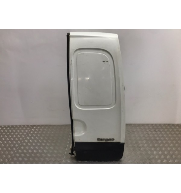 Дверь задняя распашная правая бу для Renault Kangoo  1.5 DCi,  2007 г. бу контрактные купить в Спб