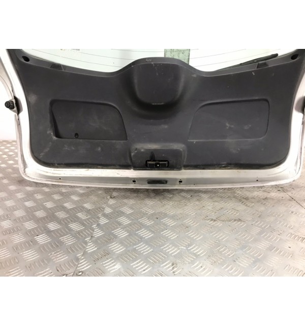 Крышка багажника бу для Renault Clio  1.2 i,  2008 г. бу контрактные купить в Спб