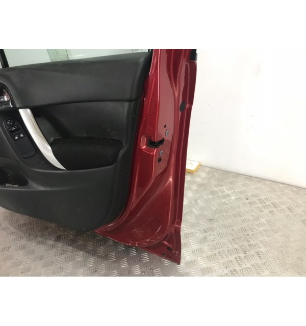 Дверь передняя правая бу для Citroen C3  1.4 HDi,  2010 г. бу контрактные купить в Спб