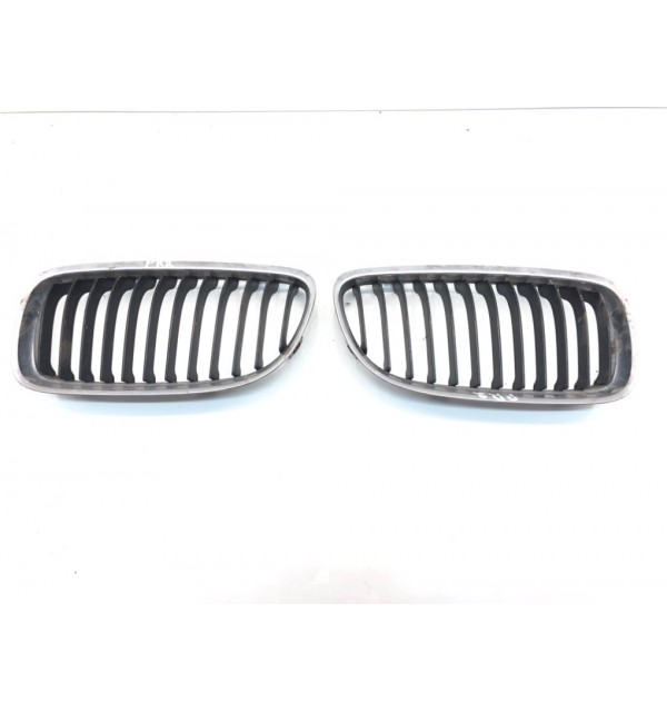 Решетка радиатора бу для BMW 3 E90/E91/E92/E93 2.0 TD,  2009 г. бу контрактные купить в Спб