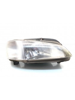 Фара правая бу для Peugeot 106  1.5 Di,  2000 г.