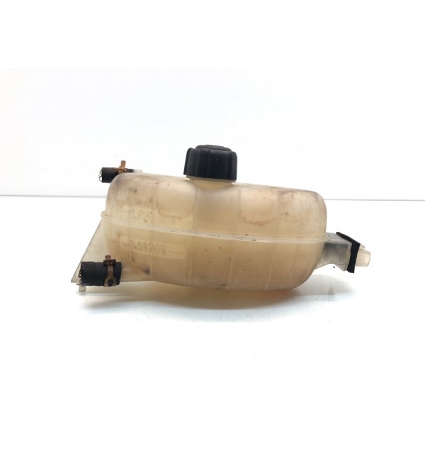 Бачок расширительный бу для Nissan Primastar  2.0 DCi,  2007 г. бу контрактные купить в Спб