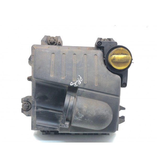 Корпус воздушного фильтра бу для Nissan Primastar  2.0 DCi,  2007 г. бу контрактные купить в Спб